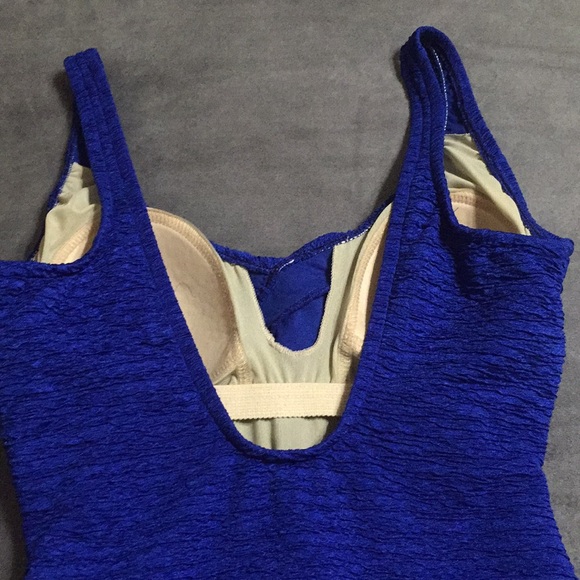 One Piece Bathing Suit Sz 14 Crepe-Look V-Neckline - Picture 11 of 16